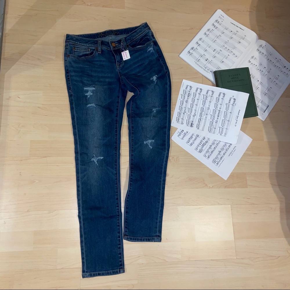 🍭 American Rag Straight Leg Jeans